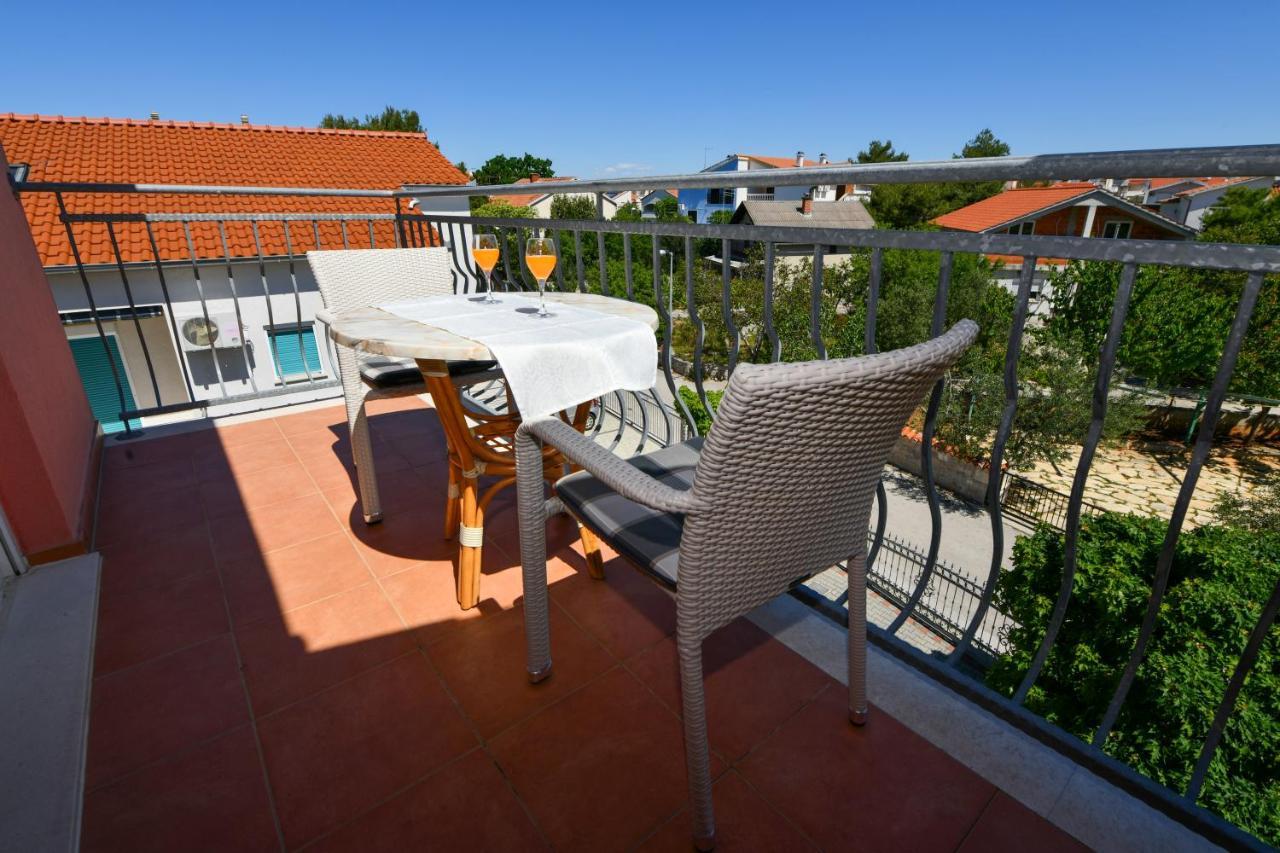 Apartments Villa Miranda Vodice Exterior foto