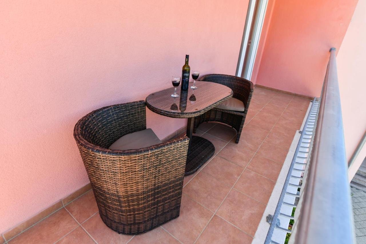 Apartments Villa Miranda Vodice Exterior foto
