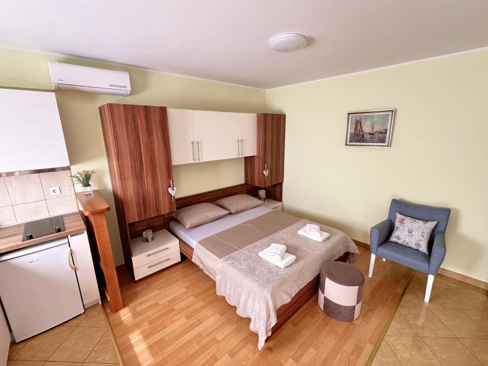 Apartments Villa Miranda Vodice Exterior foto